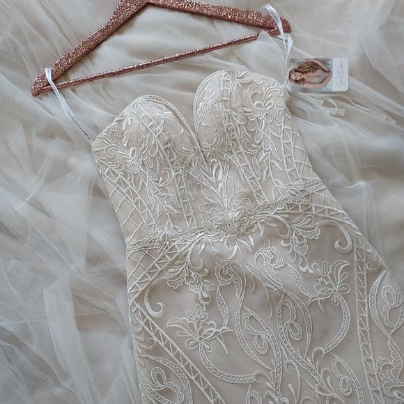 NEW! Ti Adora Wedding Dress size 2-4 Style 7753 "Saffron" - Picture 9 of 14